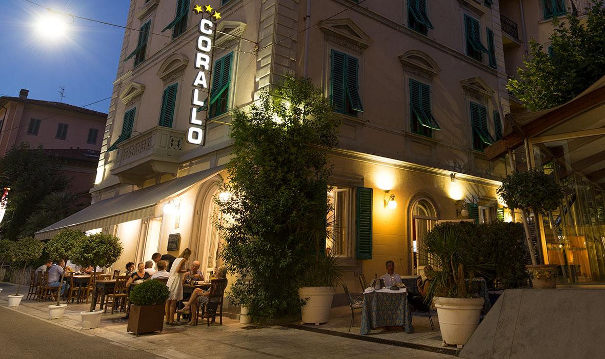 Hotel Corallo 蒙特卡蒂尼泰尔梅 外观 照片
