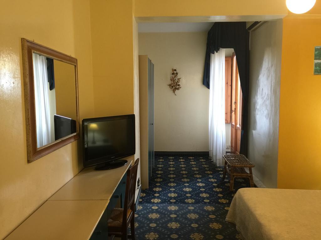 Hotel Corallo 蒙特卡蒂尼泰尔梅 外观 照片