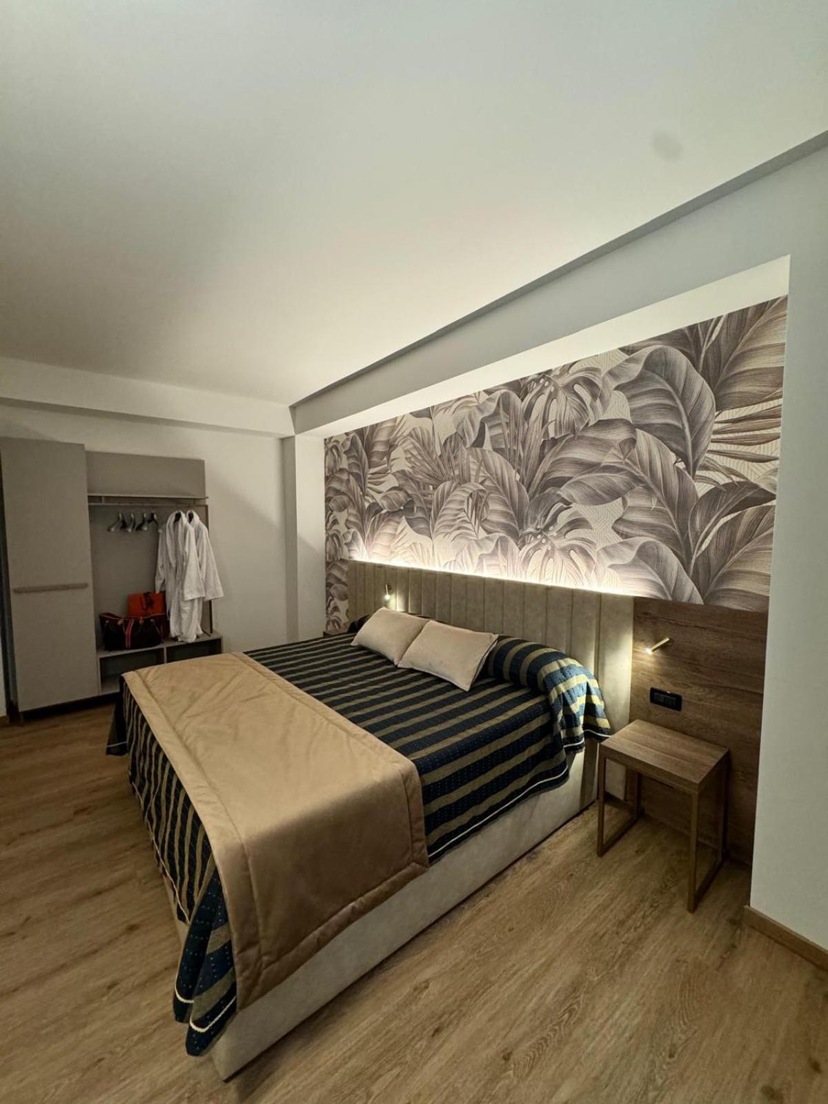 Hotel Corallo 蒙特卡蒂尼泰尔梅 外观 照片