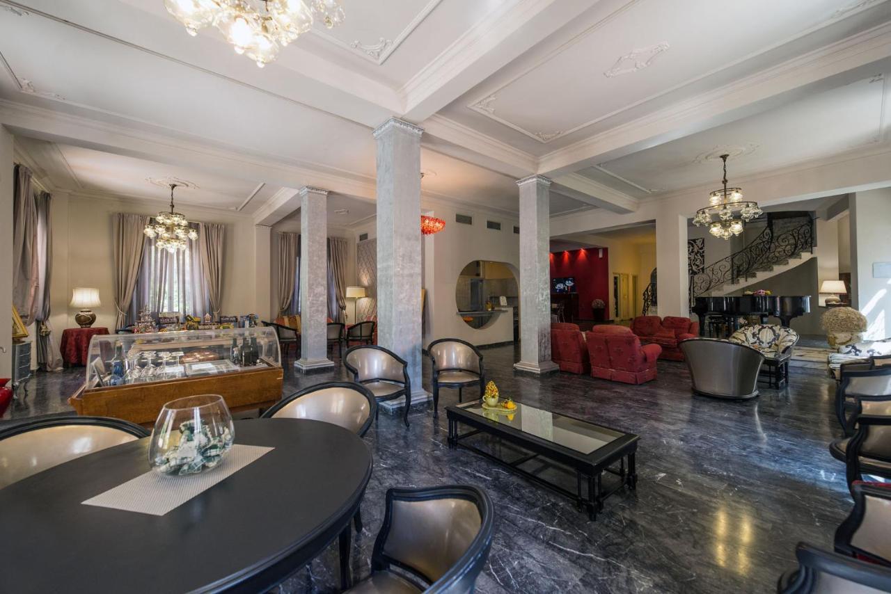 Hotel Corallo 蒙特卡蒂尼泰尔梅 外观 照片